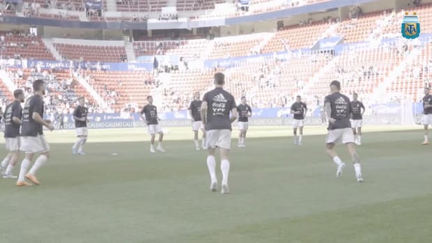 Argentina's scenes before kick-off against Estonia